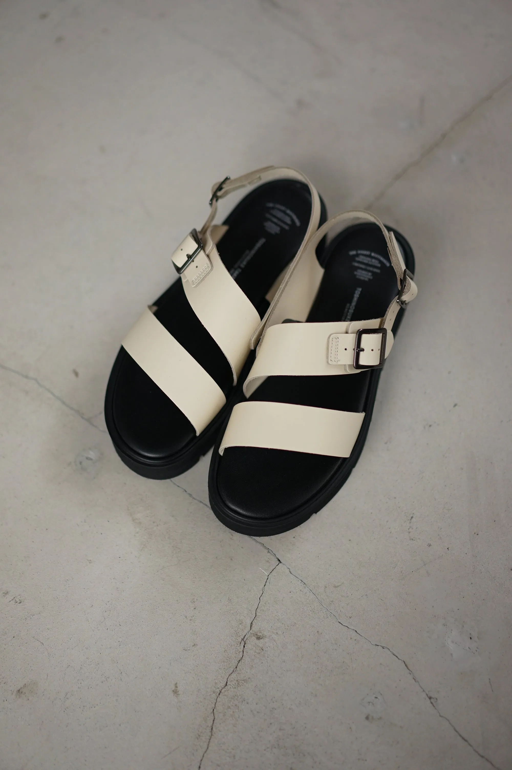 BEAUTIFUL SHOES / S.S. BELT SANDALS(GLOXI CUT  THICK SOLE)