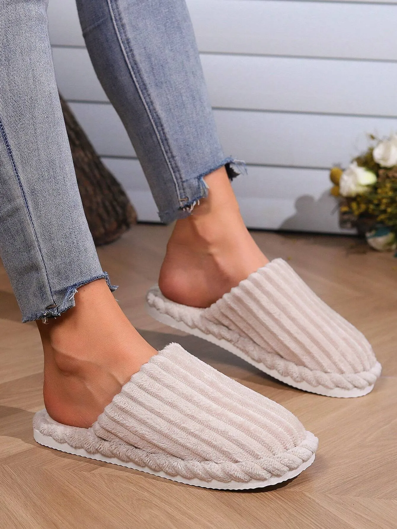 Beige Striped Velvet Open Toe Slippers For Autumn/winter, Both For Men & Women As Couple Slippers, Also As Indoor Slippers With Warm Lining