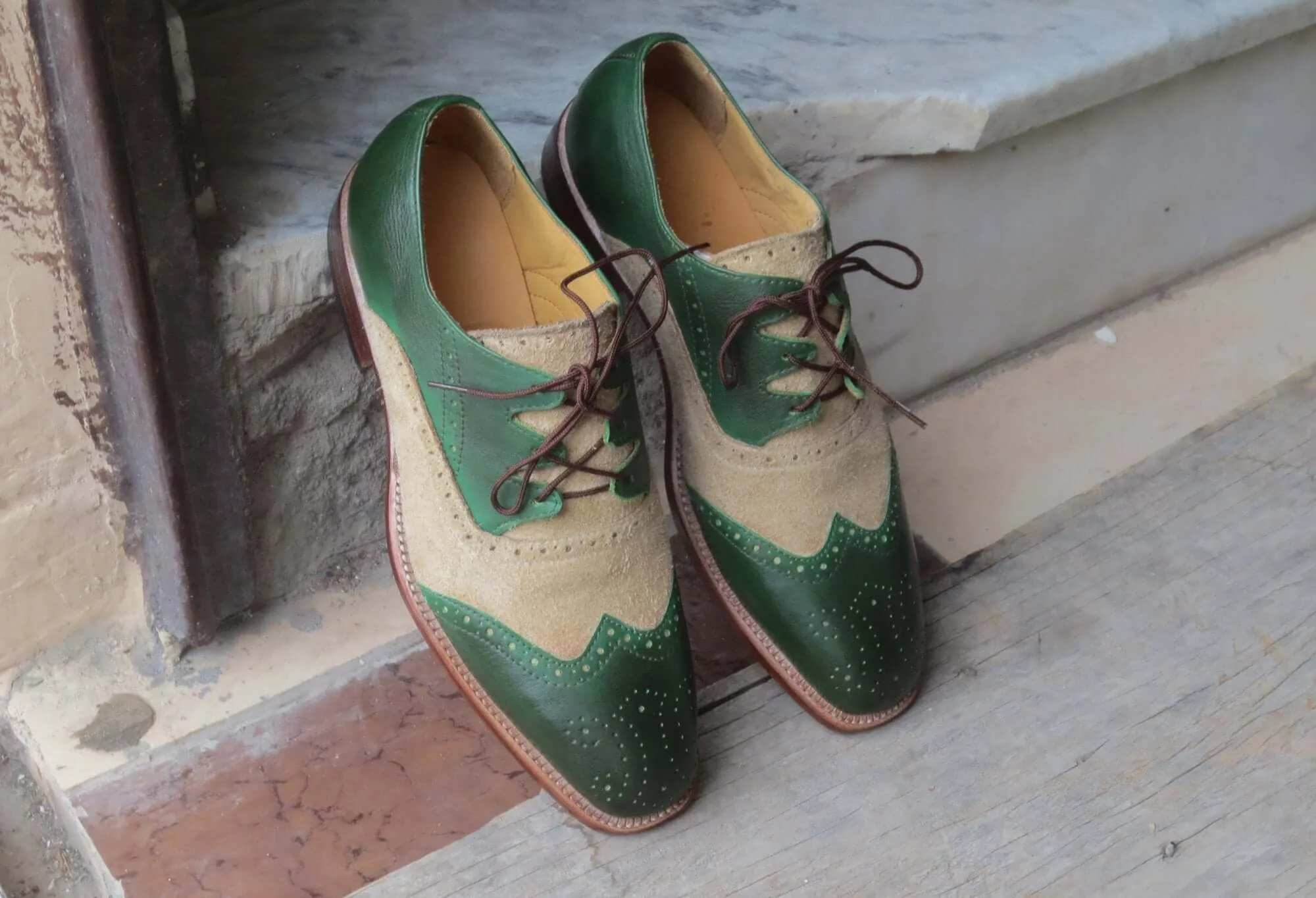 Bespoke Green Beige Leather Suede Wing Tip Shoe for Men