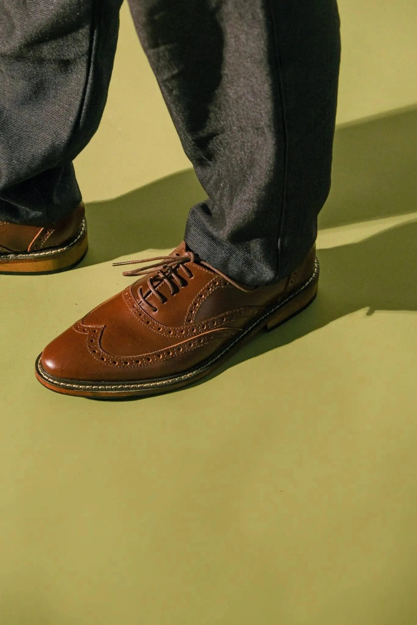 GUEVARRA Wingtip Oxford - Walnut