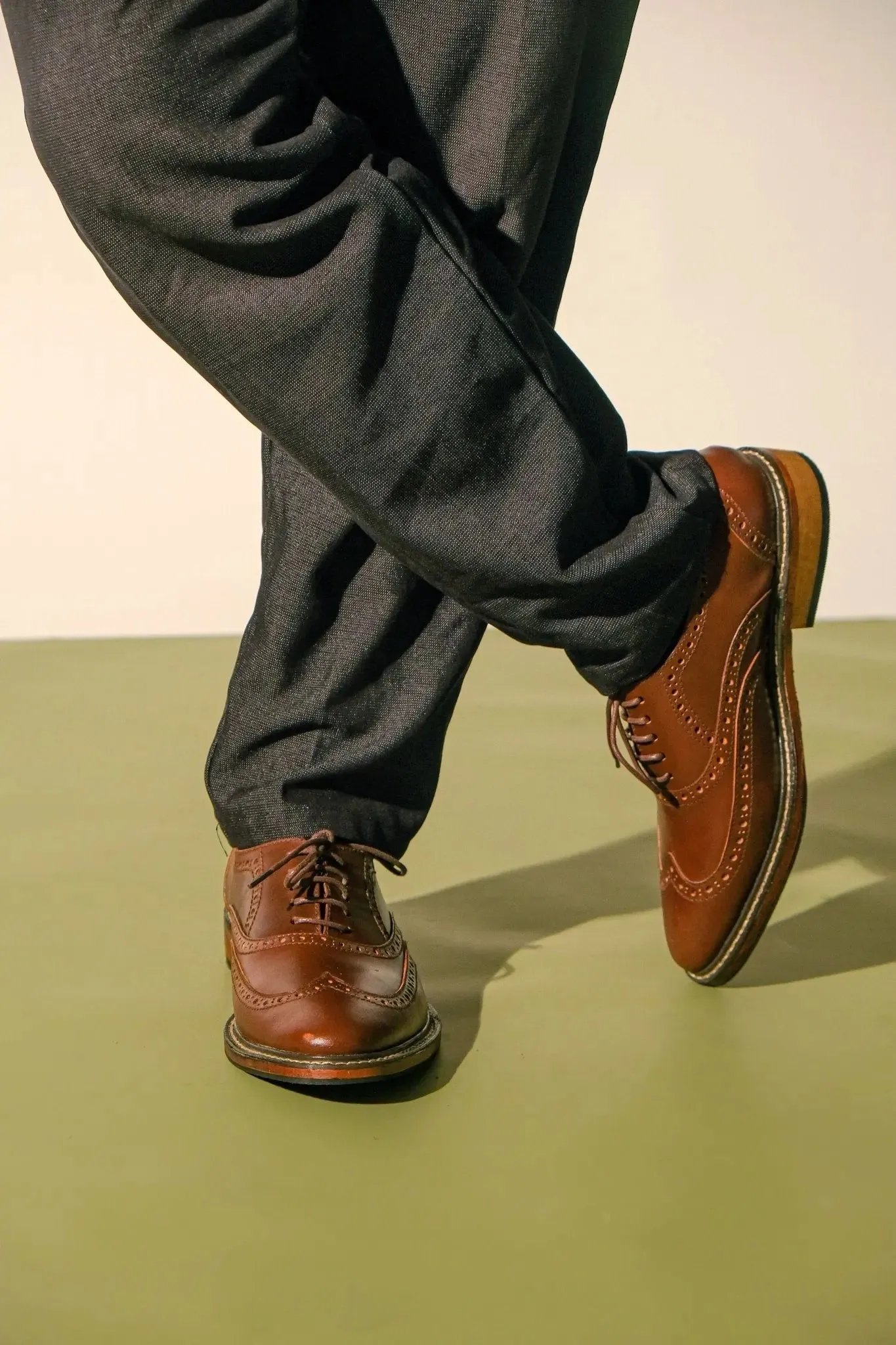 GUEVARRA Wingtip Oxford - Walnut