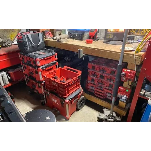 Milwaukee 48-22-8426 PACKOUT™ Rolling Tool Box