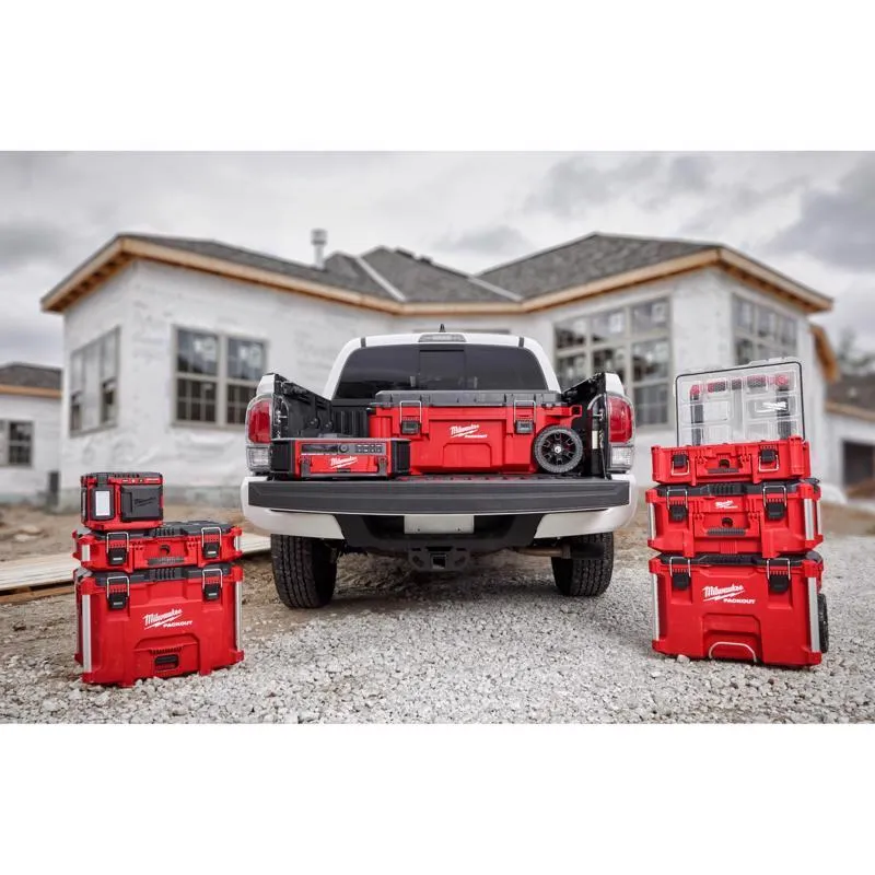 Milwaukee PACKOUT 22 in. Rolling Modular Tool Box Black/Red