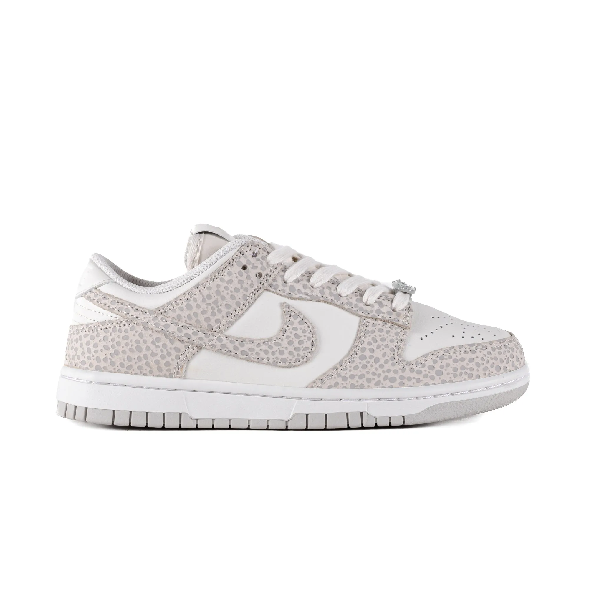 Nike Women's Dunk Low Premium Phantom/Photon Dust/Lt Smoke Grey FV6516-001