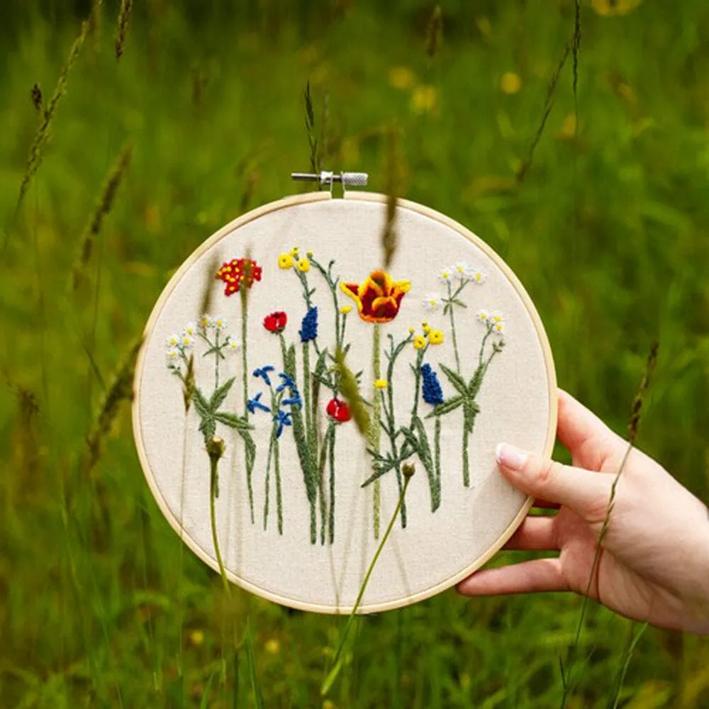 RHS Embroidery Kit - In The Wild