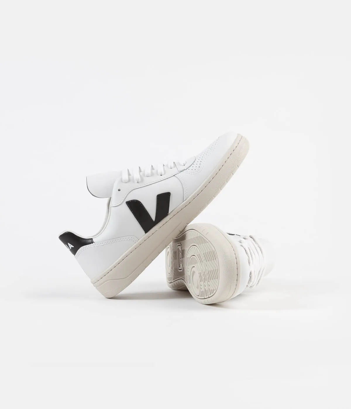 Veja V-10 Leather Shoes - Extra White / Black