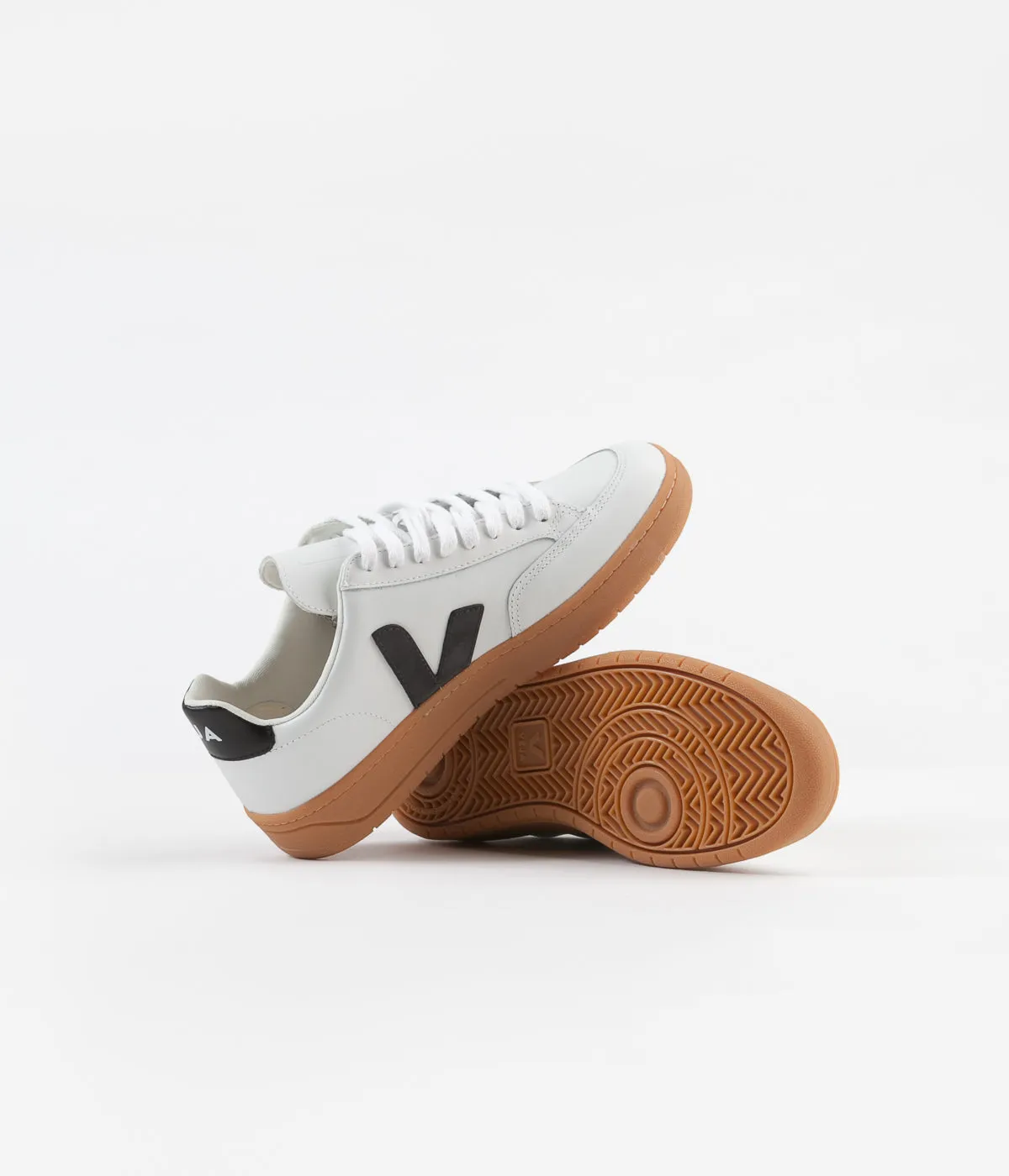 Veja Womens V-12 Leather Shoes - Extra White / Black / Natural