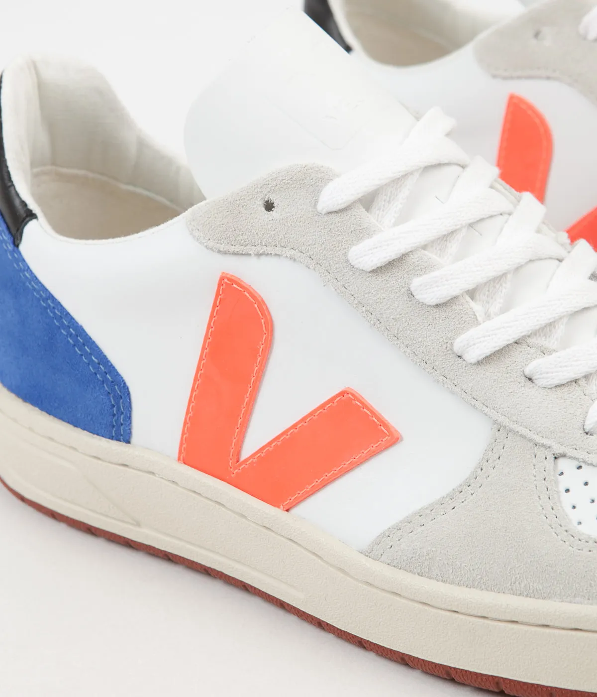 Veja x Bellerose V-10 Bastille Leather Shoes - White / Pink